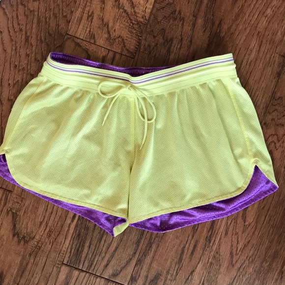 Nike Reversible Shorts - Picture 7 of 7